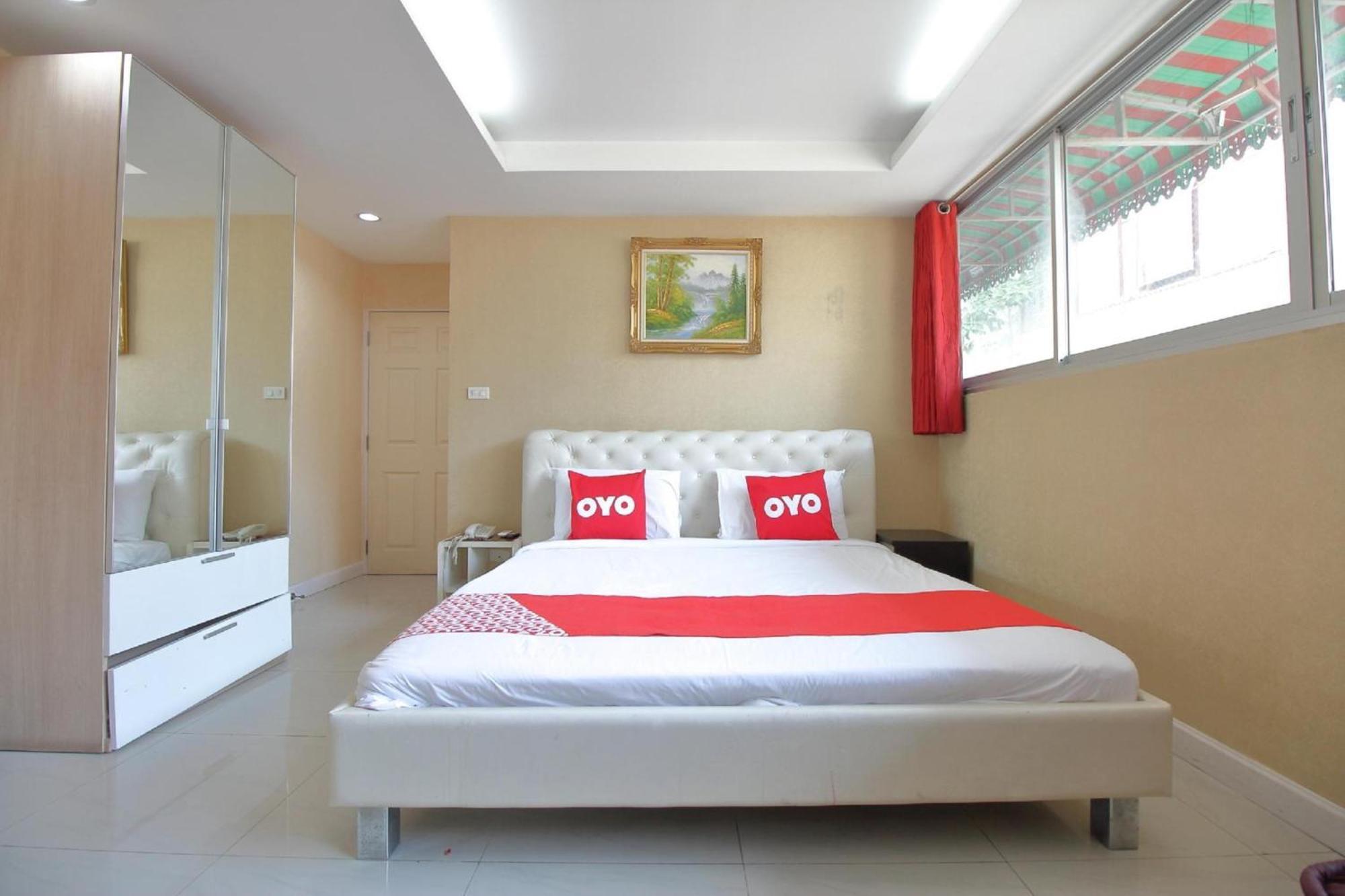 Diamond Residence Silom Бангкок Екстер'єр фото