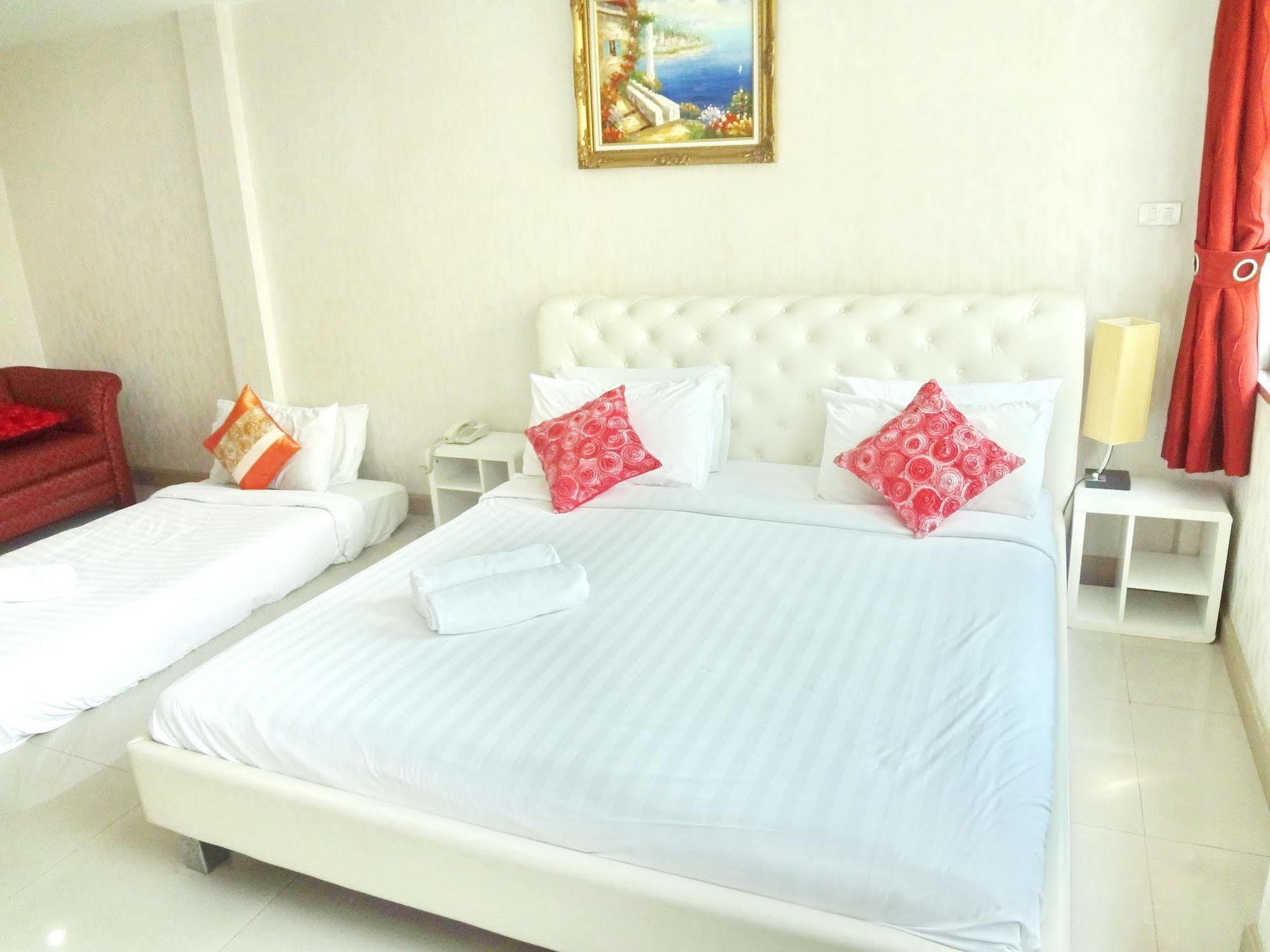 Diamond Residence Silom Бангкок Екстер'єр фото